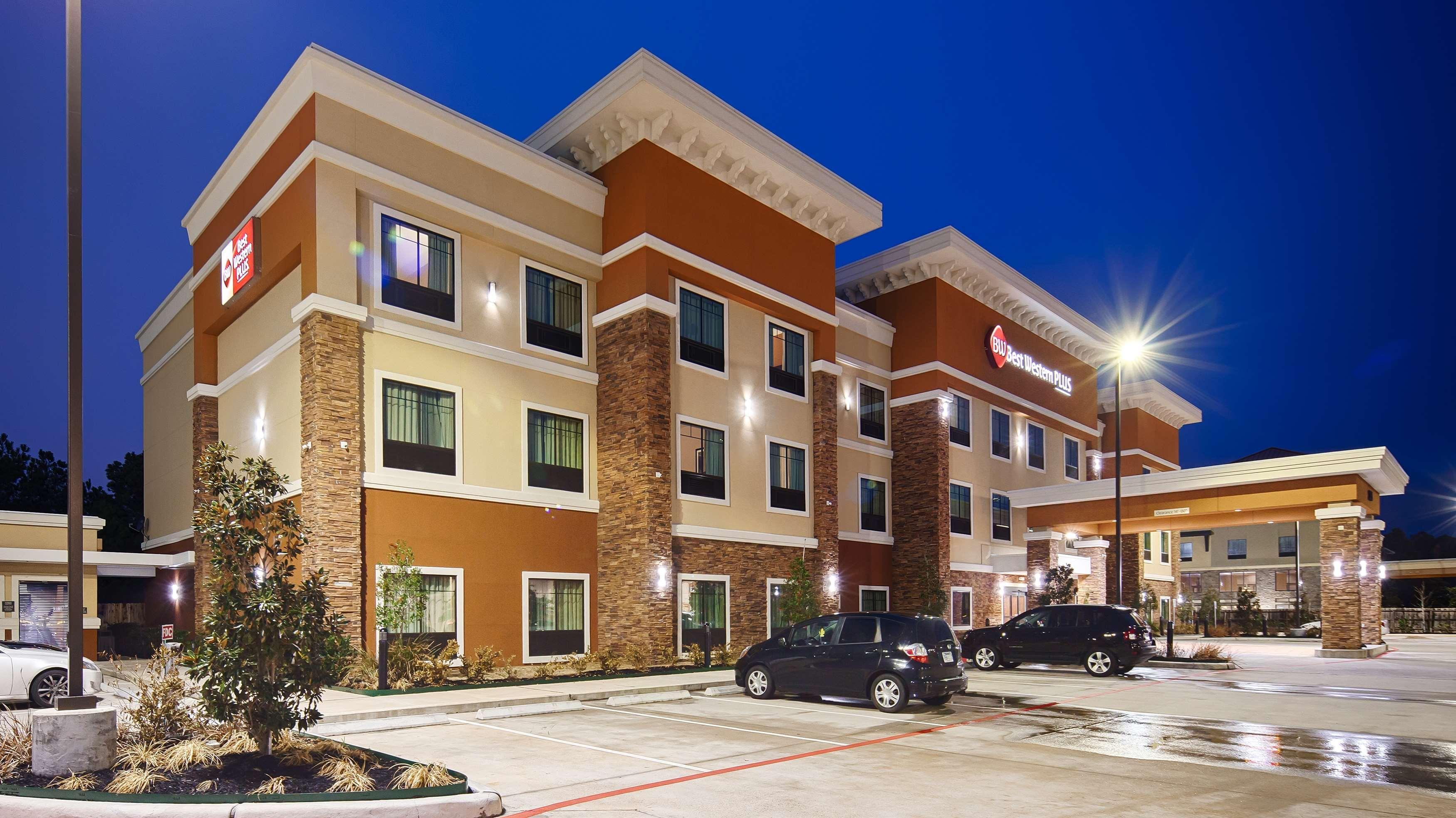 Best Western Plus Spring Inn & Suites Exterior photo